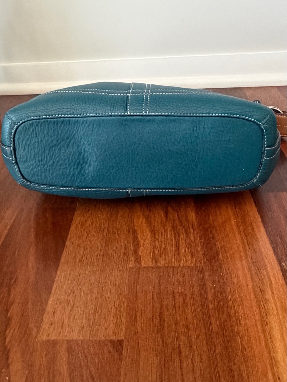 Coach Teal Pebbled Leather Shoulder Bag with Tan Strap - Picture 3 of 6